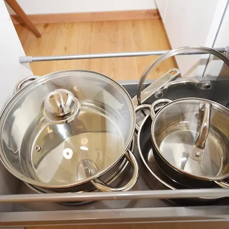 Mit Sonnigem Balkon In Ruhelage Appartement *